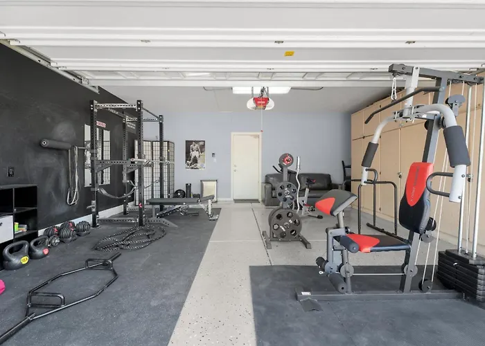 4 Bedroom House With Pool And Gym * Tempe